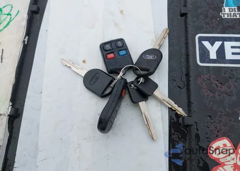 2001 Ford Ranger Edge/Xl/Xlt from USA, damaged, VIN 1FTYR14UX1PA76457